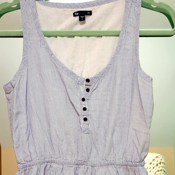 Essential Cover-up in size small - Picture 4 of 5